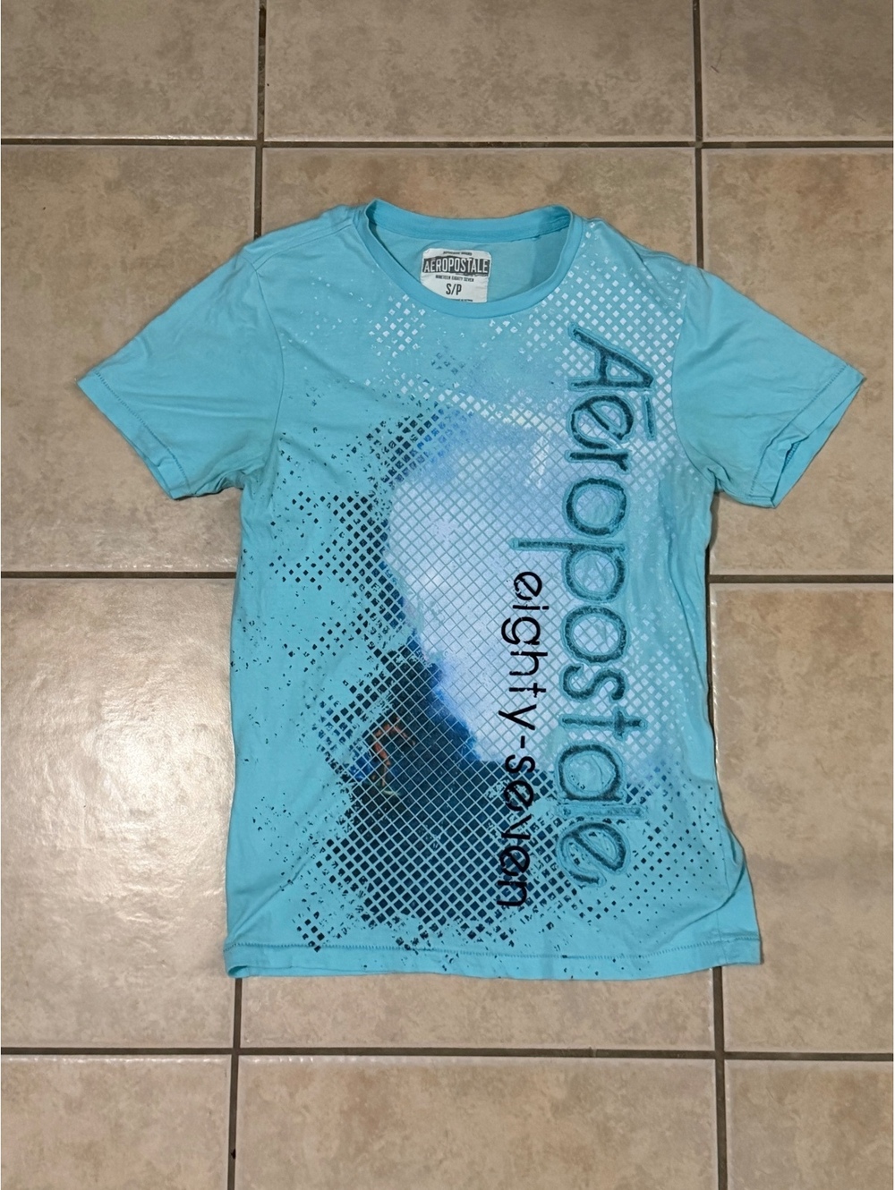 Aeropostale Men's Short Sleeve Graphic T-Shirt Size S